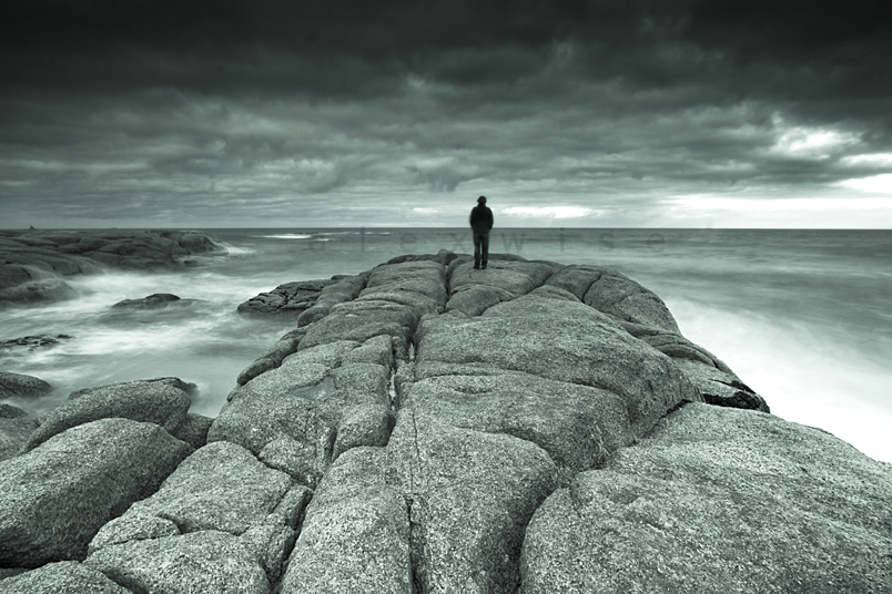waiting_by_alexwise waiting_by_alexwise